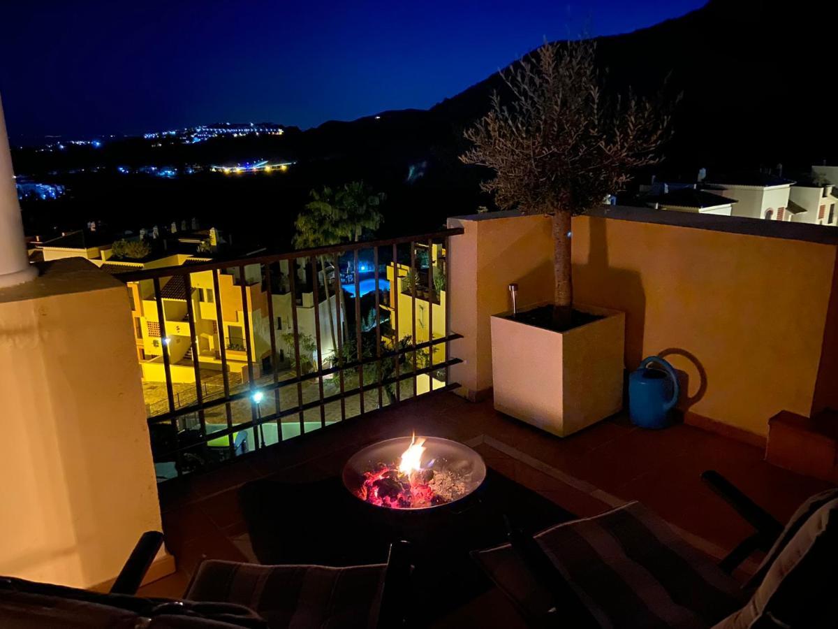 Huge Rooftop Solarium With See View - 3 Rooms Benahavis Luaran gambar